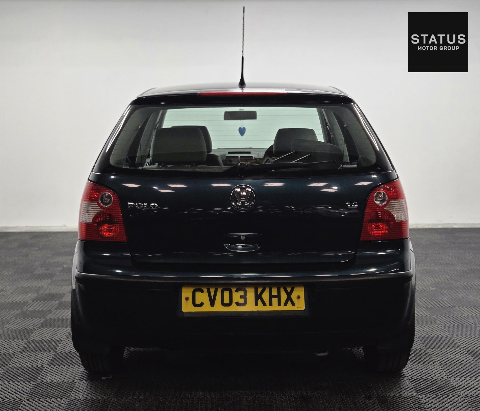 Volkswagen Polo 1.4 S Hatchback 5dr Petrol Automatic (a/c) (182 g/km, 75 bhp)