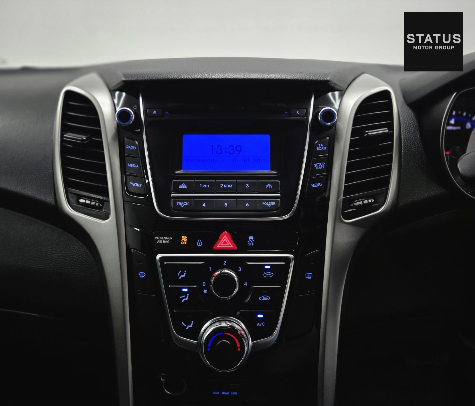 Hyundai i30 1.6 SE Hatchback 5dr Petrol Auto Euro 6 (120 ps)