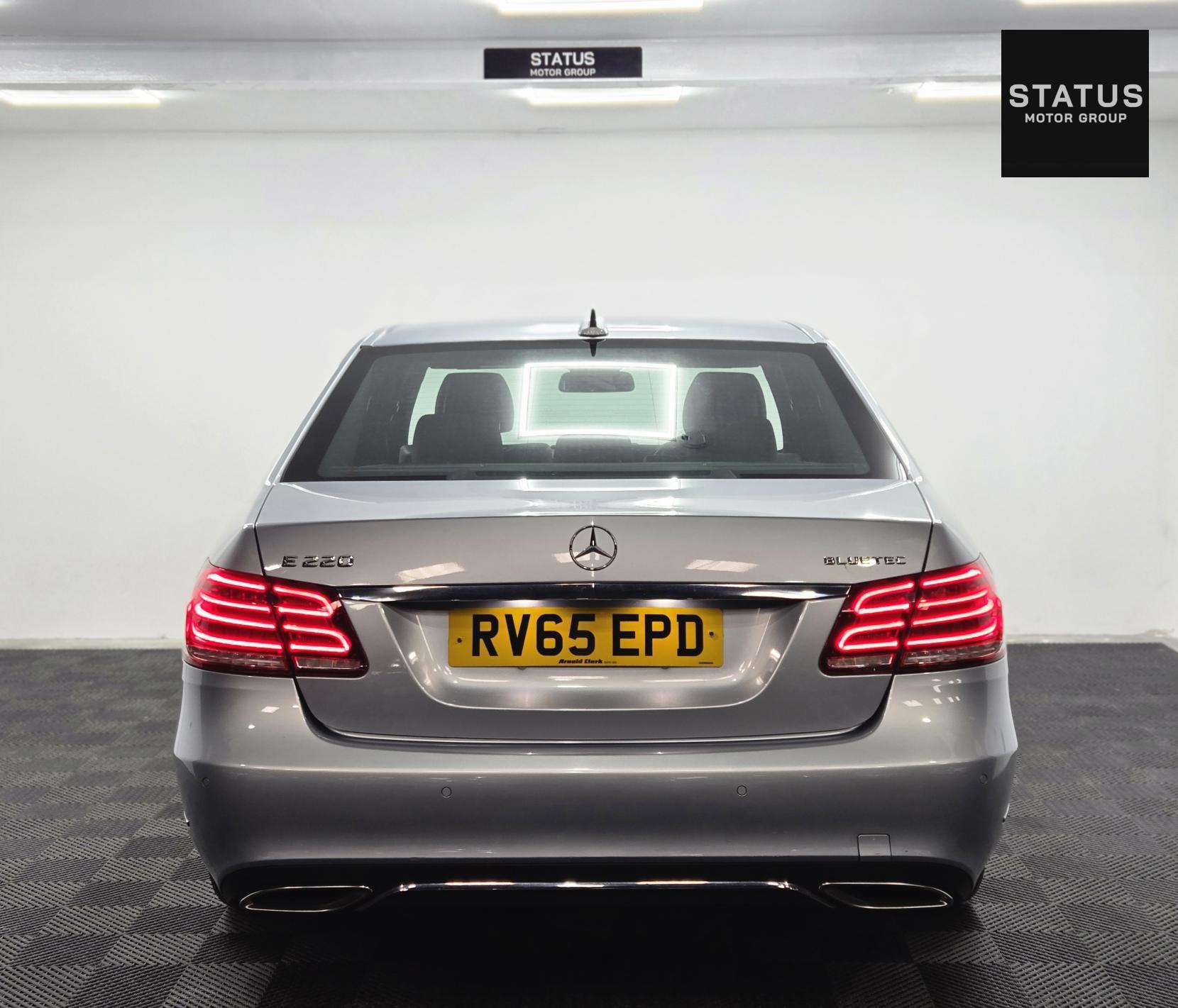 Mercedes-Benz E Class 2.1 E220 BlueTEC SE Saloon 4dr Diesel G-Tronic+ Euro 6 (s/s) (177 ps)