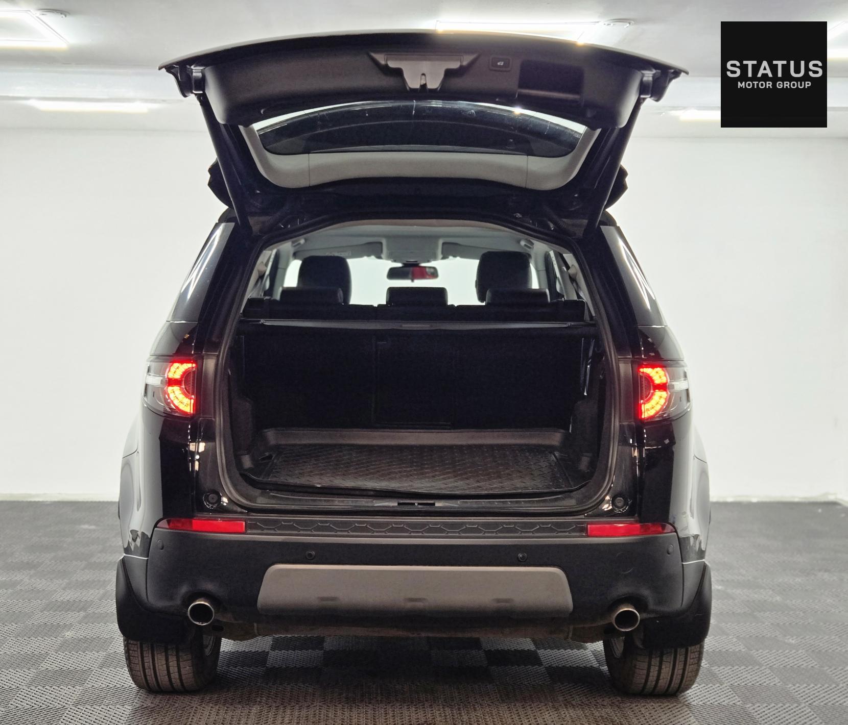 Land Rover Discovery Sport 2.0 TD4 SE Tech SUV 5dr Diesel Auto 4WD Euro 6 (s/s) (180 ps)
