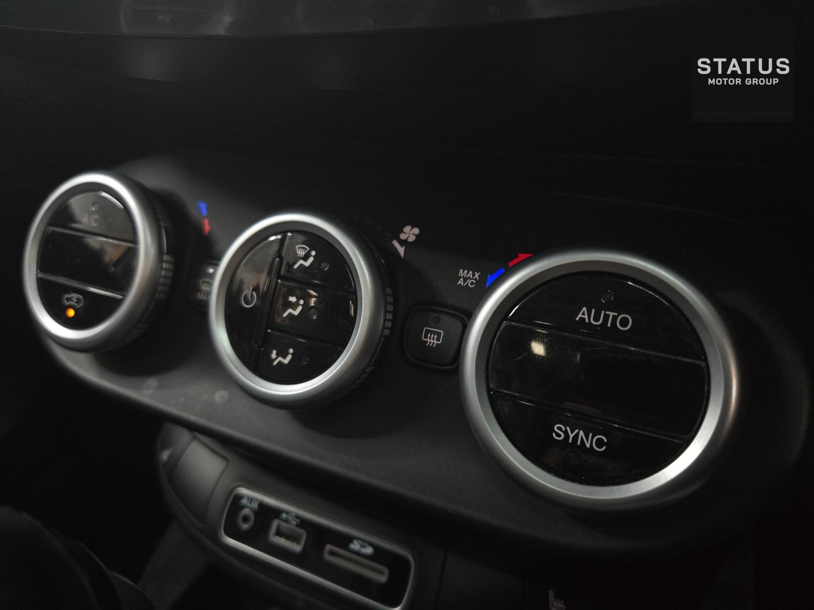 Fiat 500X 2.0 MultiJetII Cross Plus SUV 5dr Diesel Auto 4WD Euro 6 (s/s) (140 ps)
