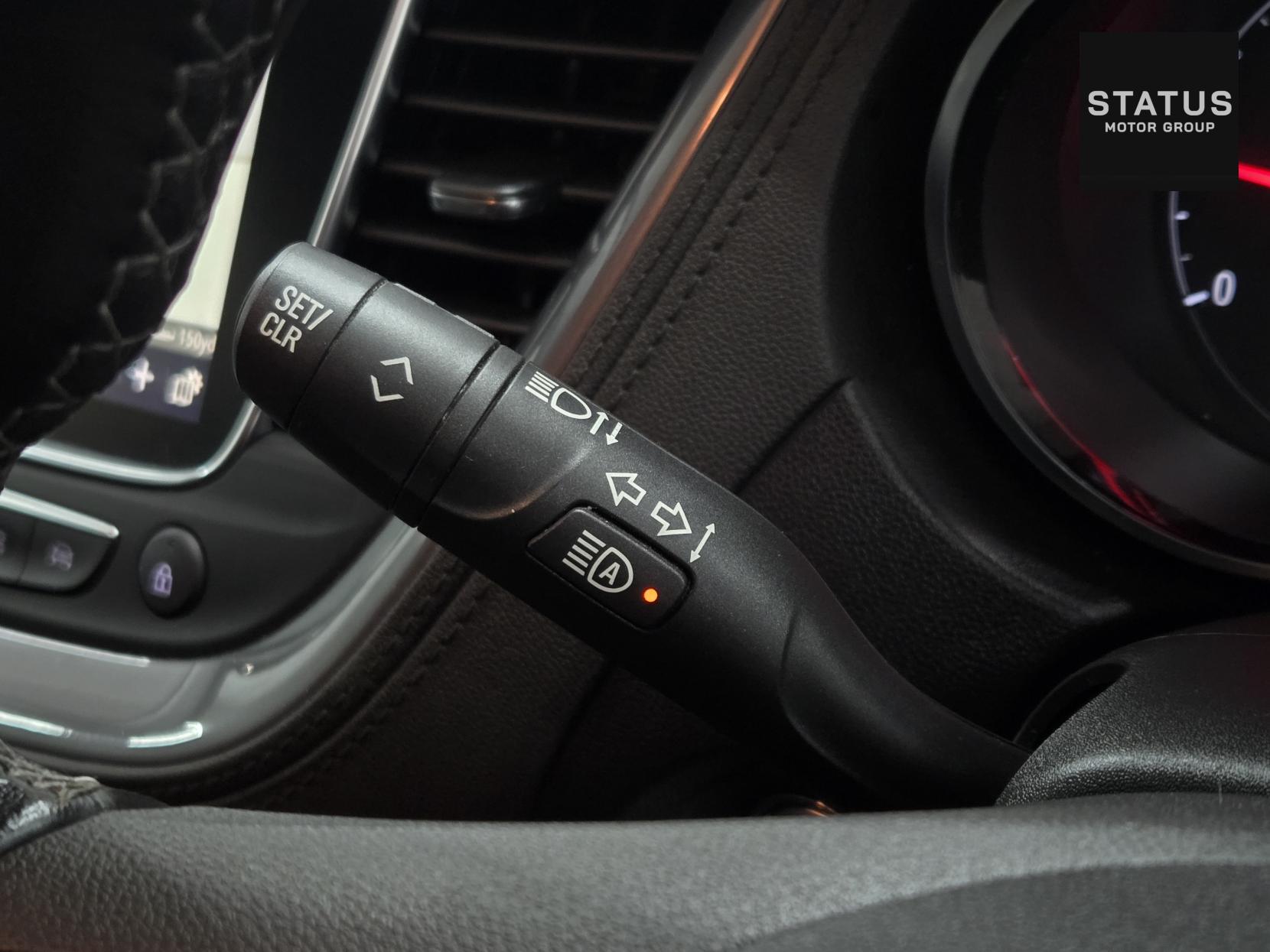 Vauxhall Grandland X 1.6 Turbo D BlueInjection Sport Nav SUV 5dr Diesel Auto Euro 6 (s/s) (120 ps)