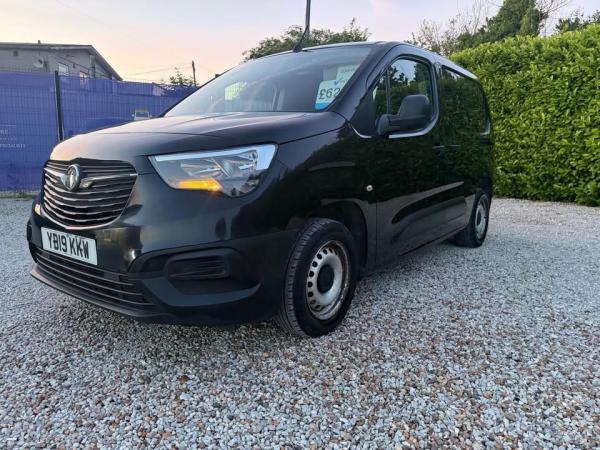 Vauxhall Combo 1.6 Turbo D 2000 Edition Panel Van 4dr Diesel Manual L1 H1 Euro 6 (75 ps)