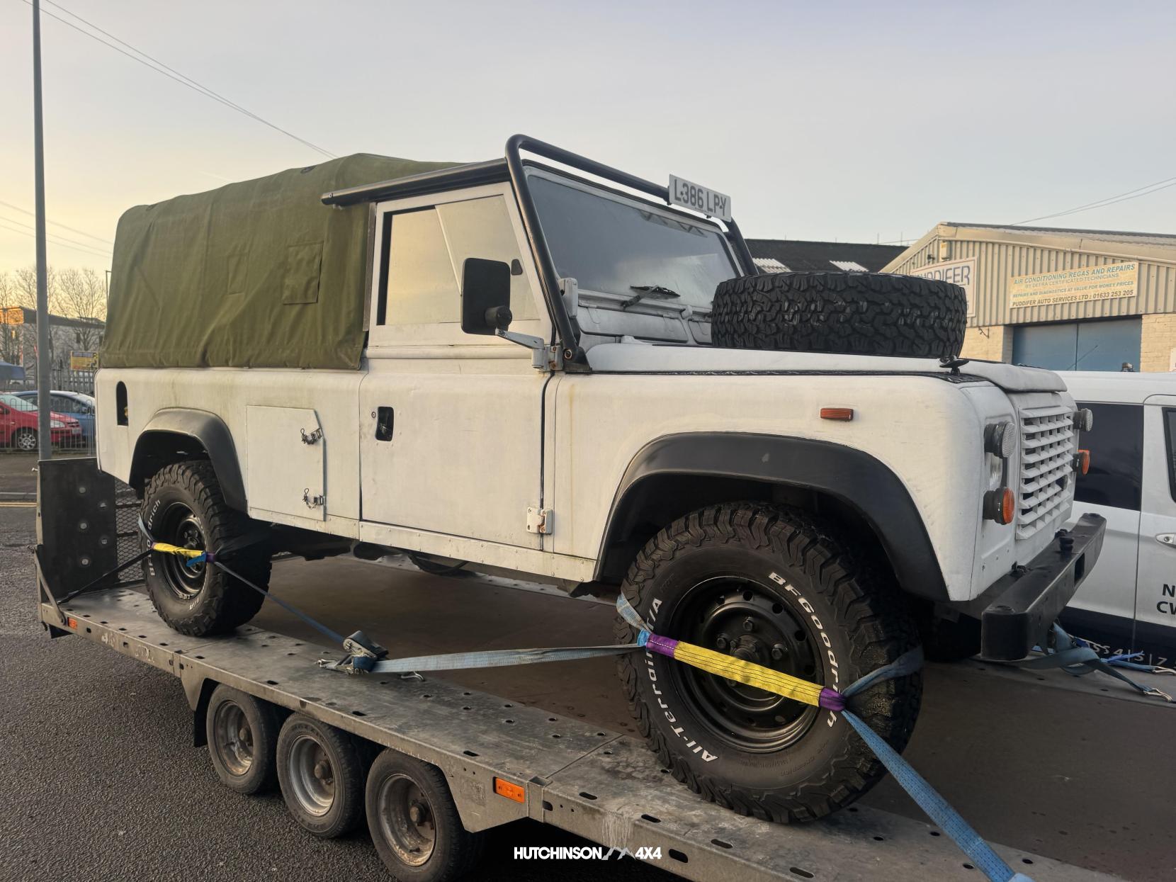 Land Rover Defender 110 2.5 TDi Pickup 2dr Diesel Manual (111 bhp)