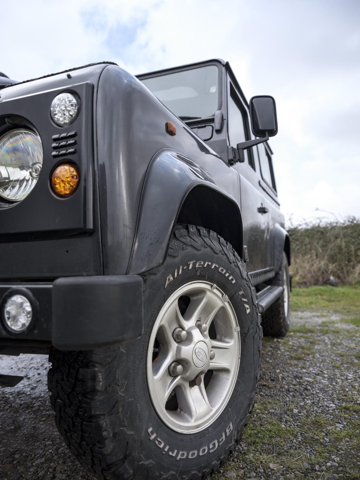 Land Rover Defender 90 2.5 300tdi