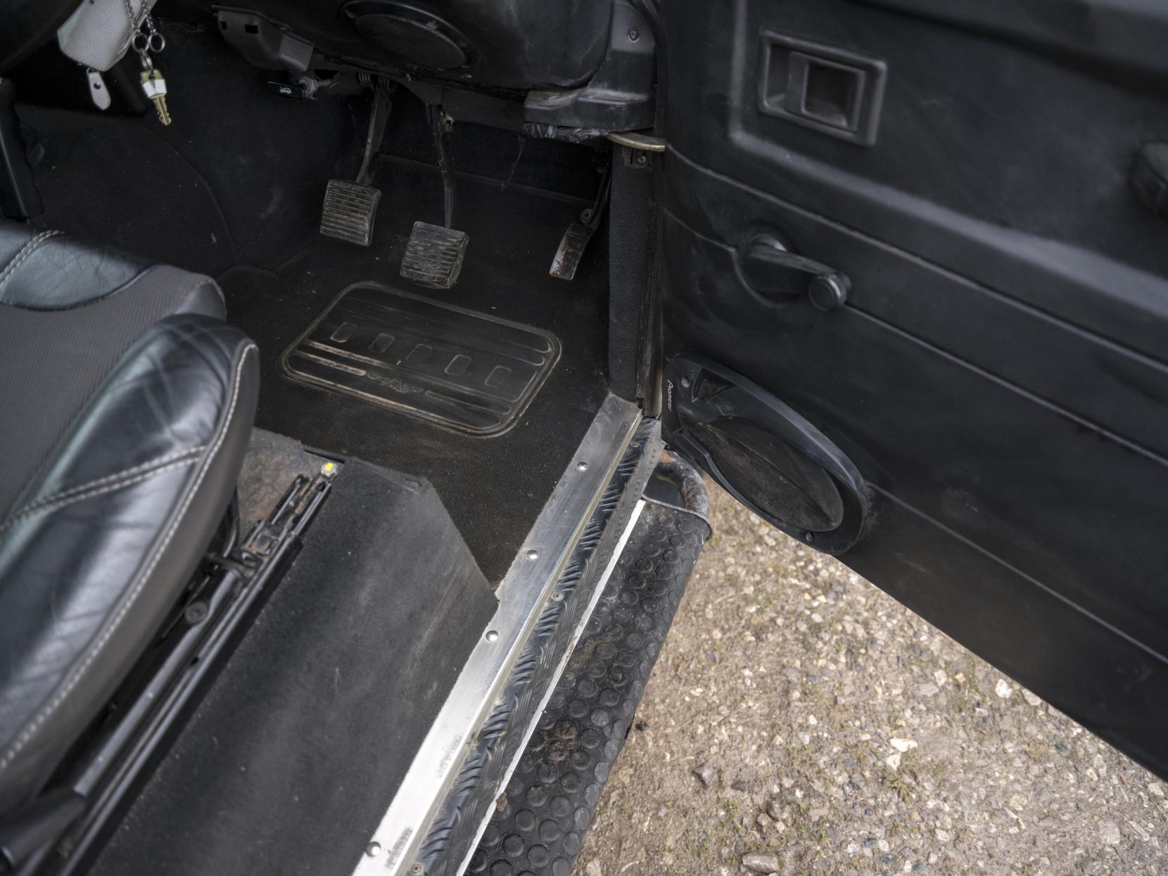 Land Rover Defender 90 2.5 300tdi