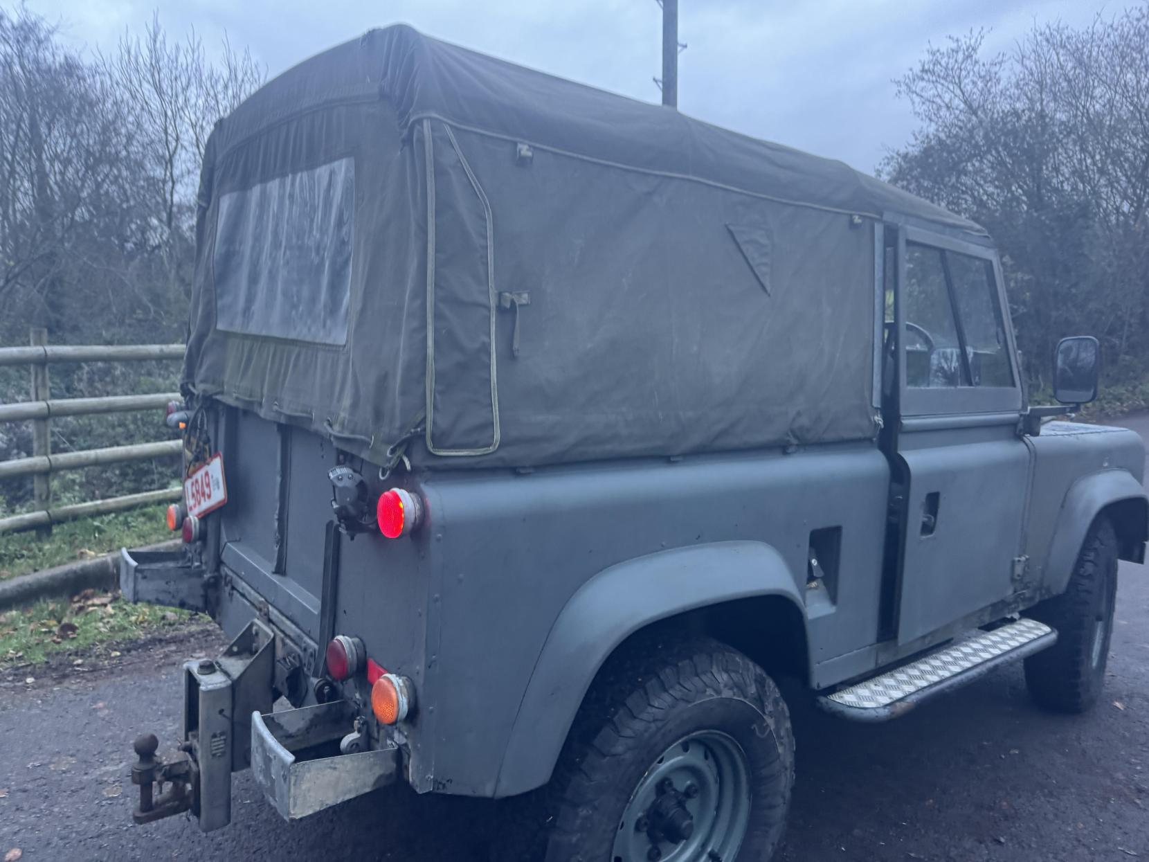Land Rover Defender 90 Defender 90 Ex Military GS Soft top