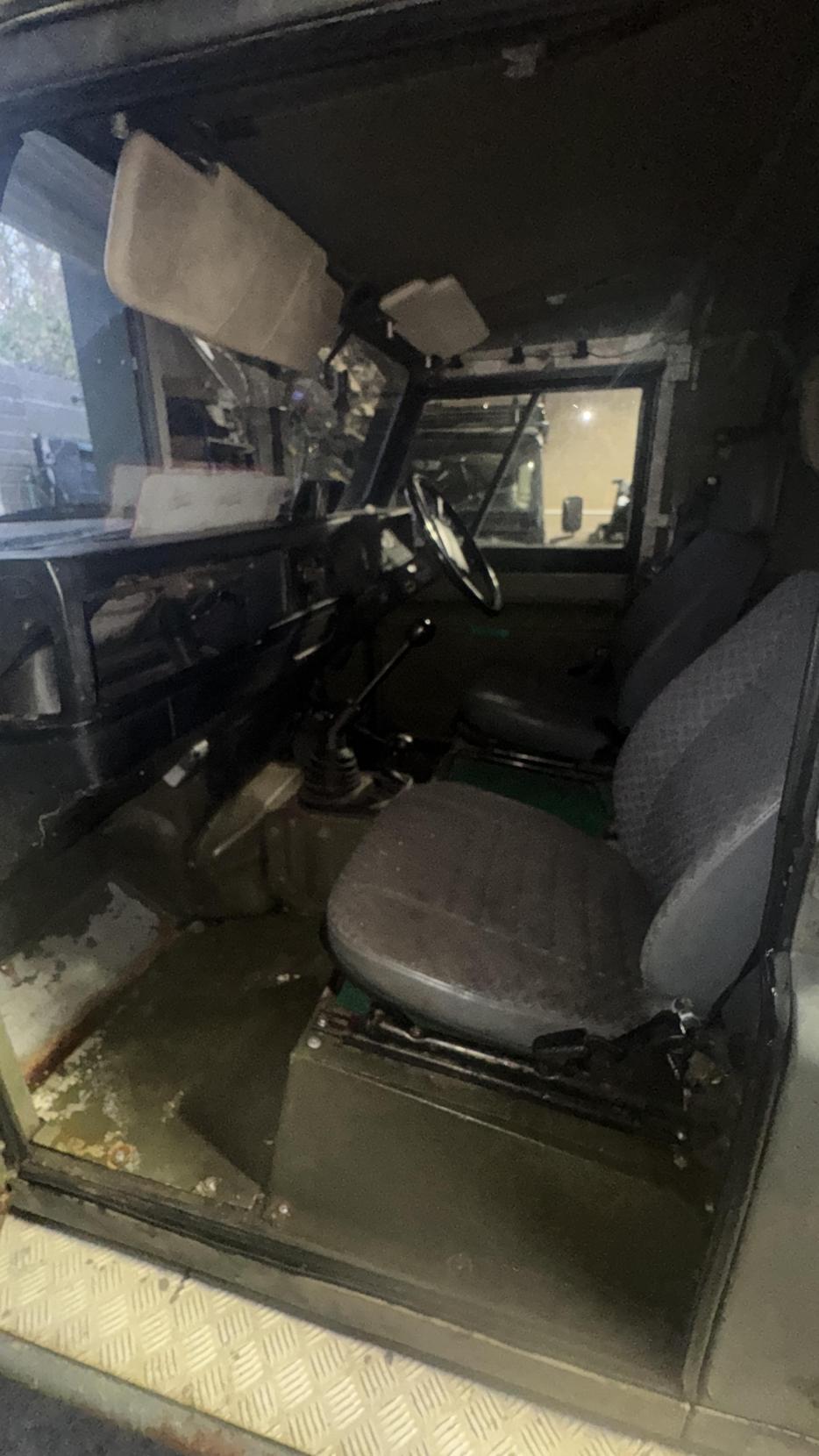 Land Rover Defender 90 Defender 90 Ex Military GS Soft top