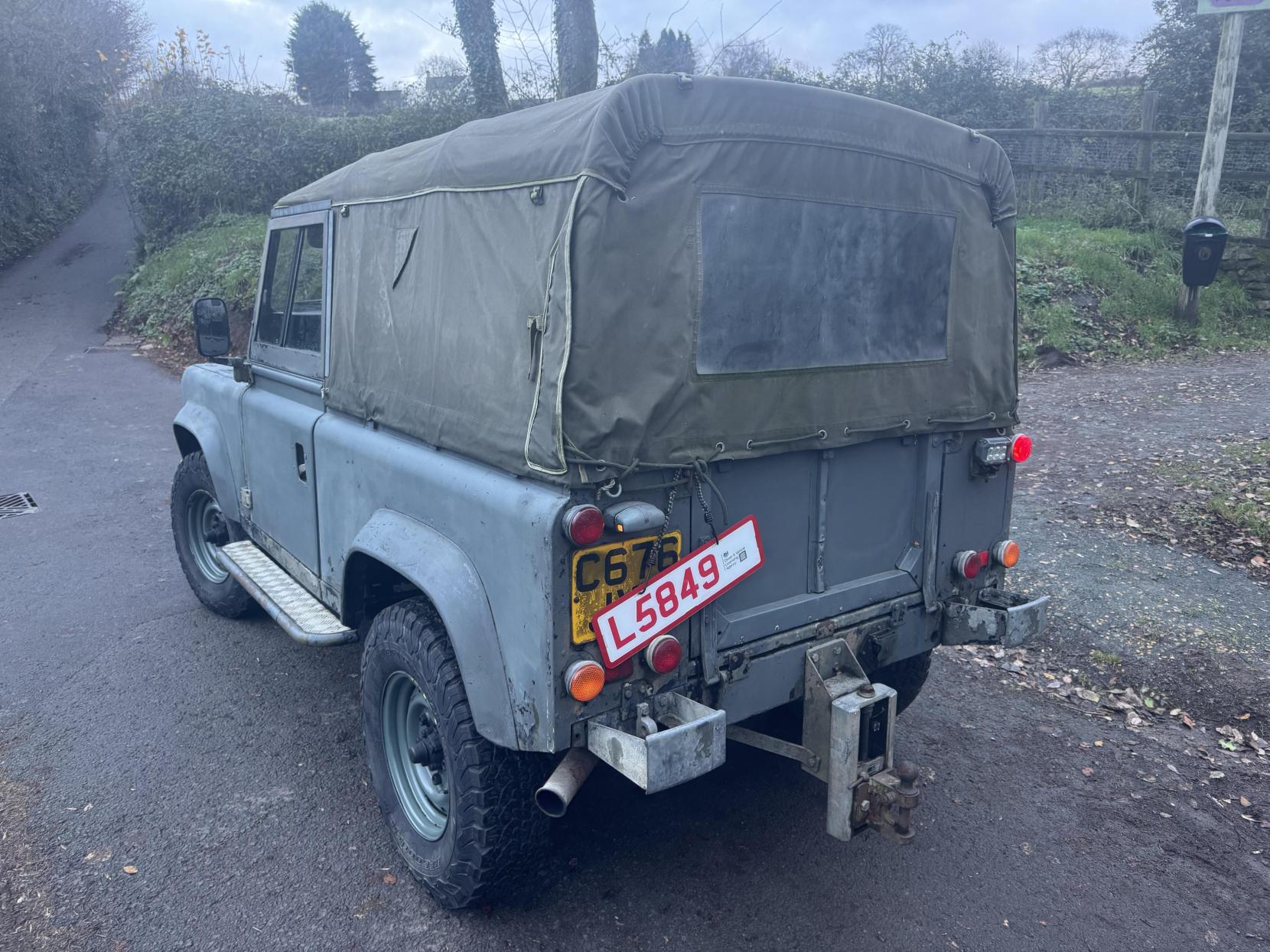 Land Rover Defender 90 Defender 90 Ex Military GS Soft top