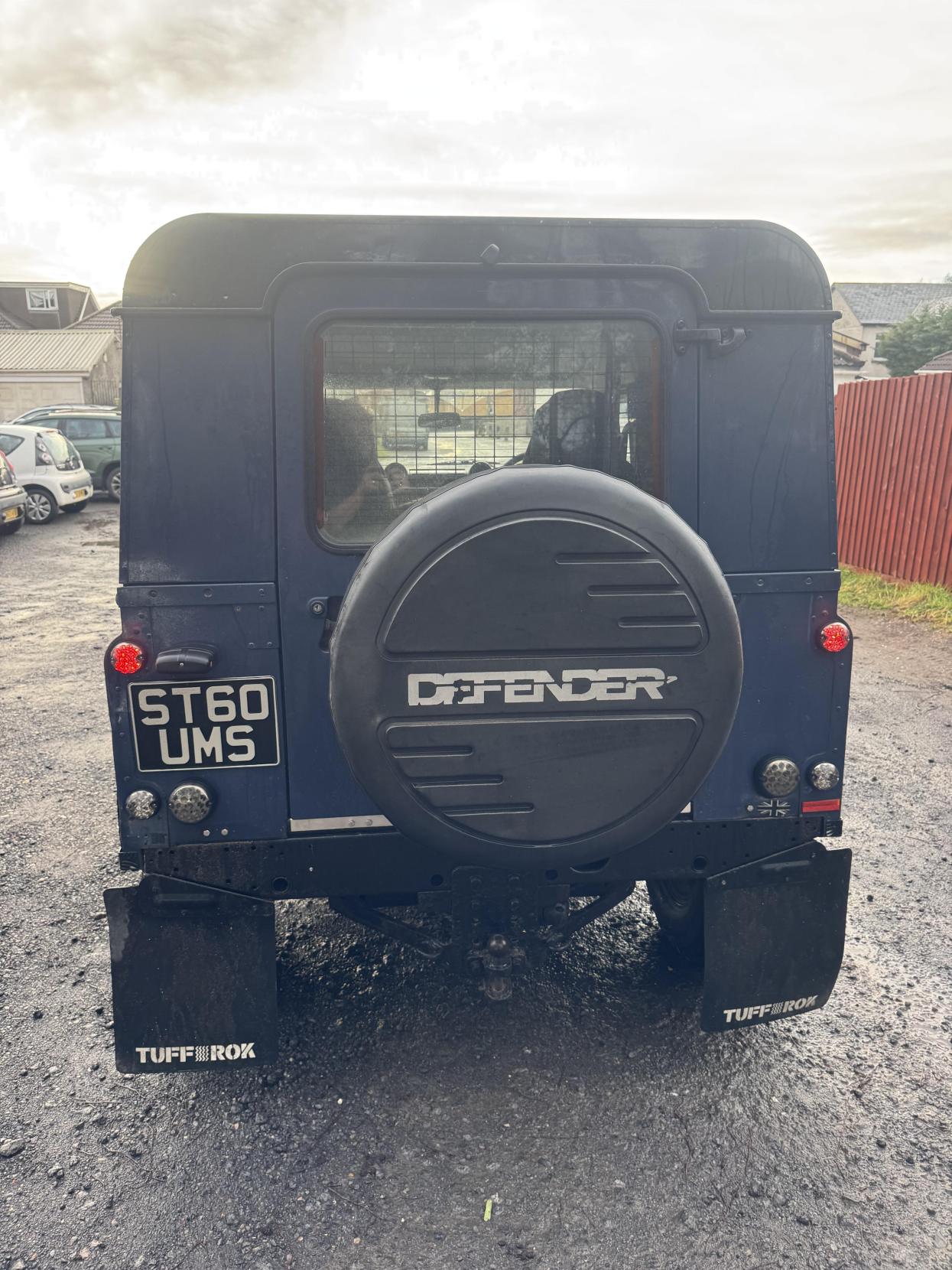 Land Rover Defender 90 2.4 County SUV LCV (2007 - 2016)