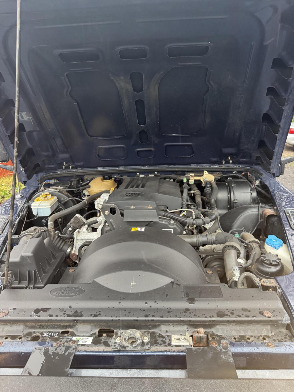 Land Rover Defender 90 2.4 TDCi County Pickup 2dr Diesel Manual 4WD SWB Euro 4 (122 bhp)