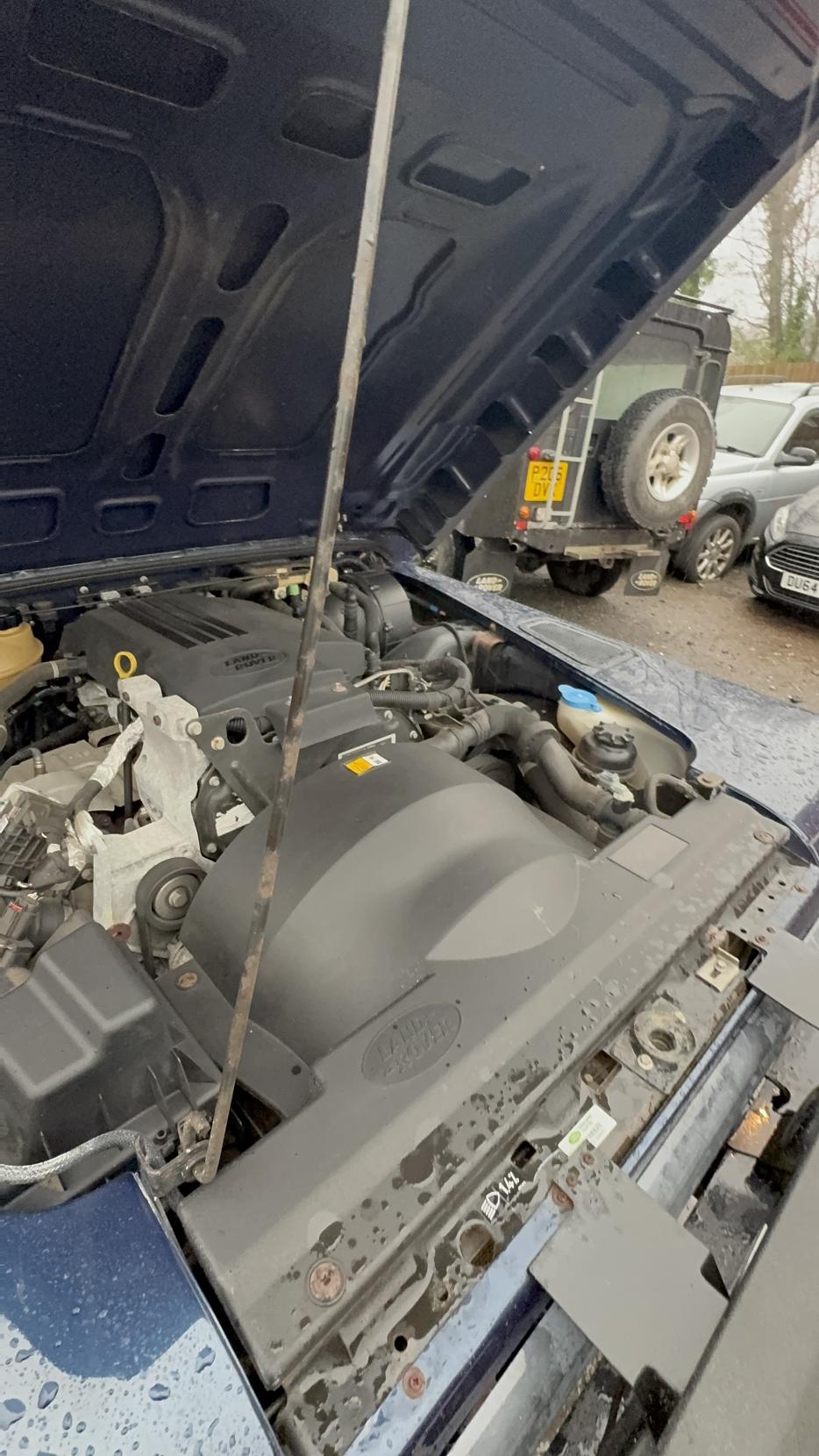 Land Rover Defender 90 2.4 TDCi County Pickup 2dr Diesel Manual 4WD SWB Euro 4 (122 bhp)