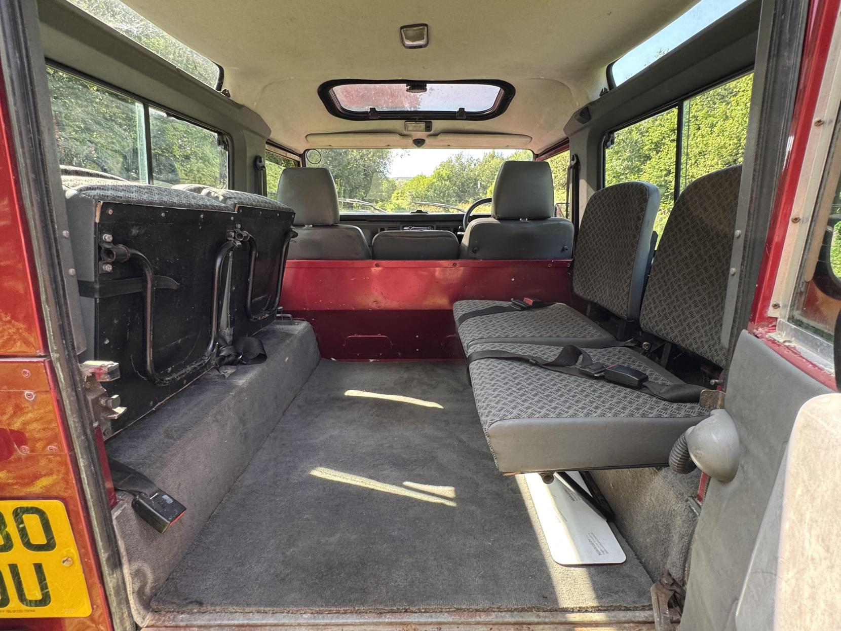 Land Rover Defender 90 2.5 TDi County SUV Diesel Manual SWB (111 bhp)