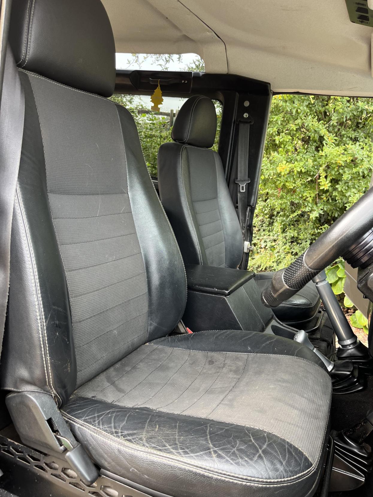 Land Rover Defender 90 XS