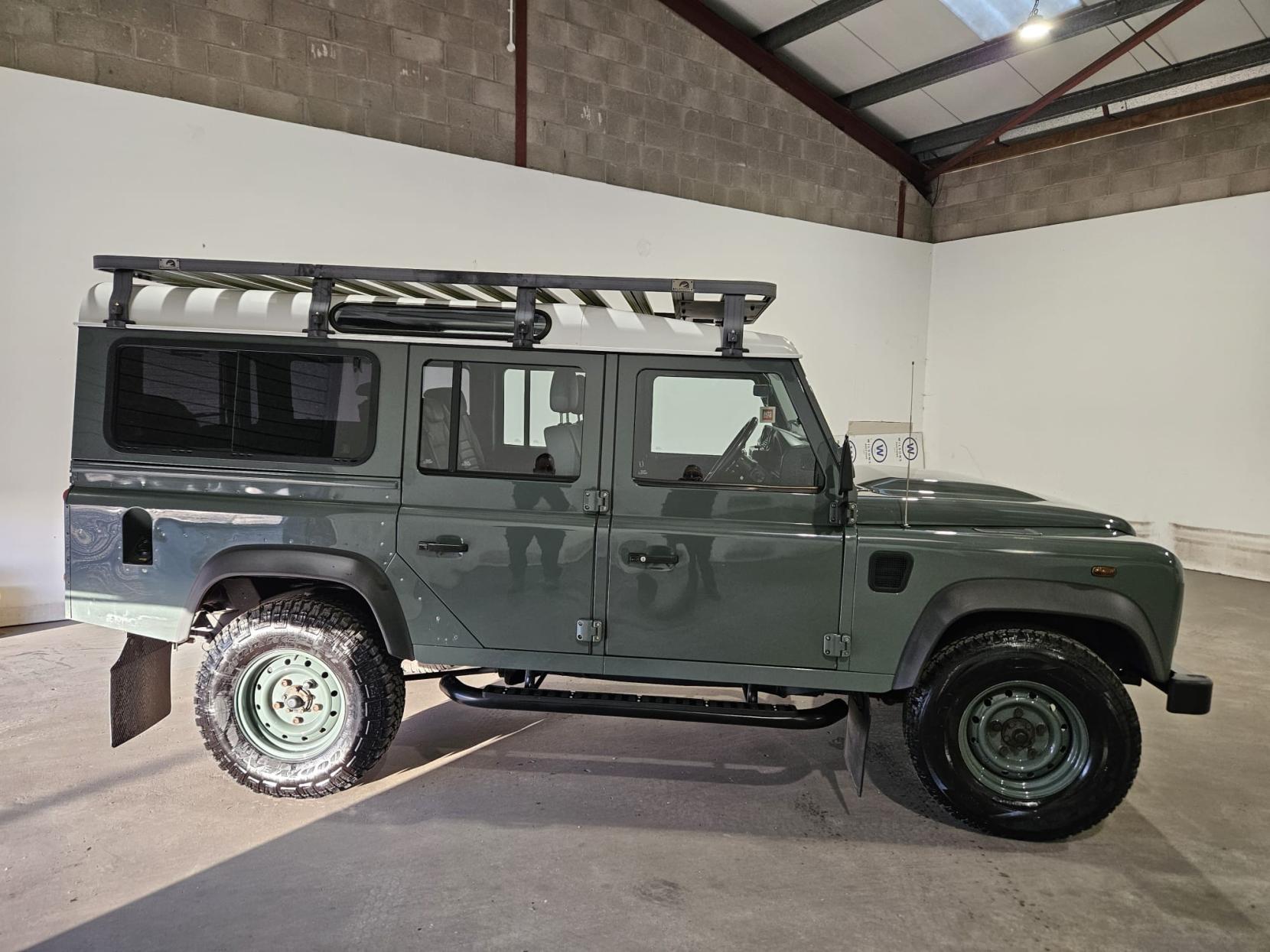 Land Rover Defender 110 2.2 TDCi County Station Wagon Double Cab 5dr Diesel Manual 4WD MWB Euro 5 (122 ps)