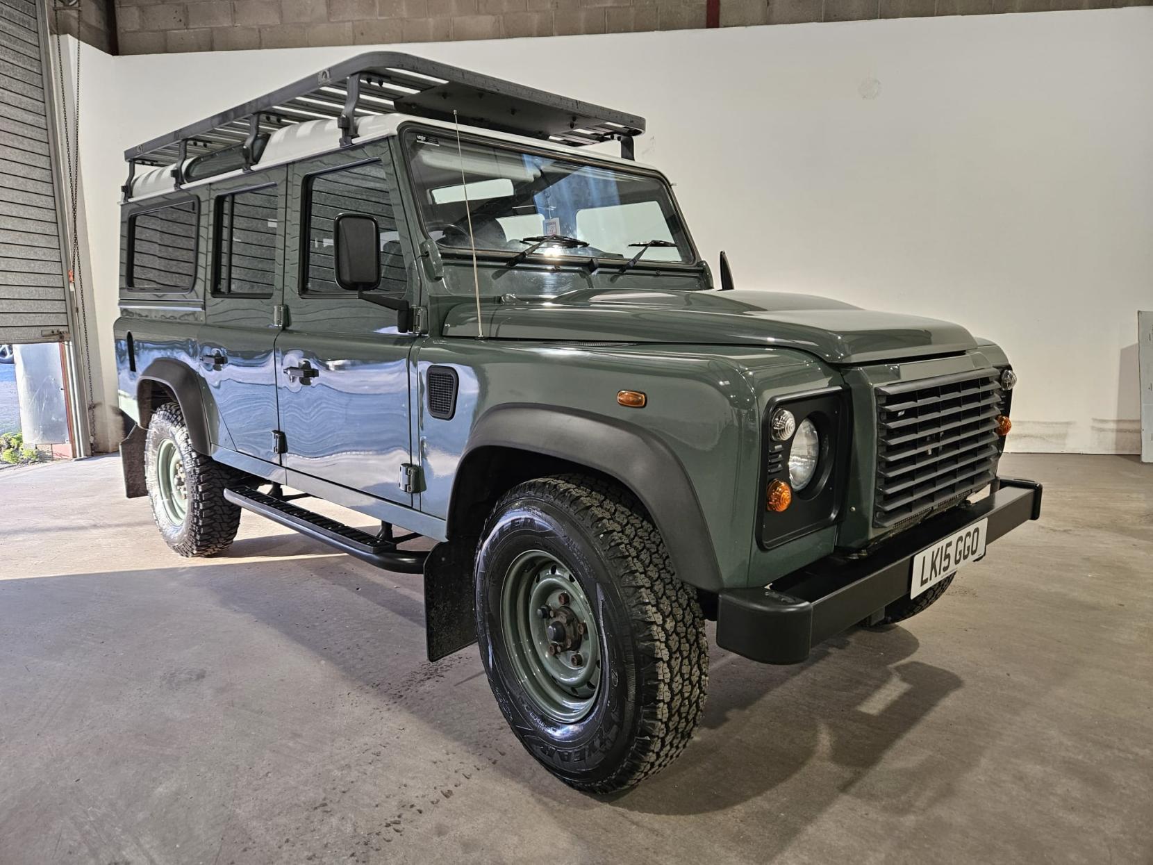 Land Rover Defender 110 2.2 TDCi County Station Wagon Double Cab 5dr Diesel Manual 4WD MWB Euro 5 (122 ps)