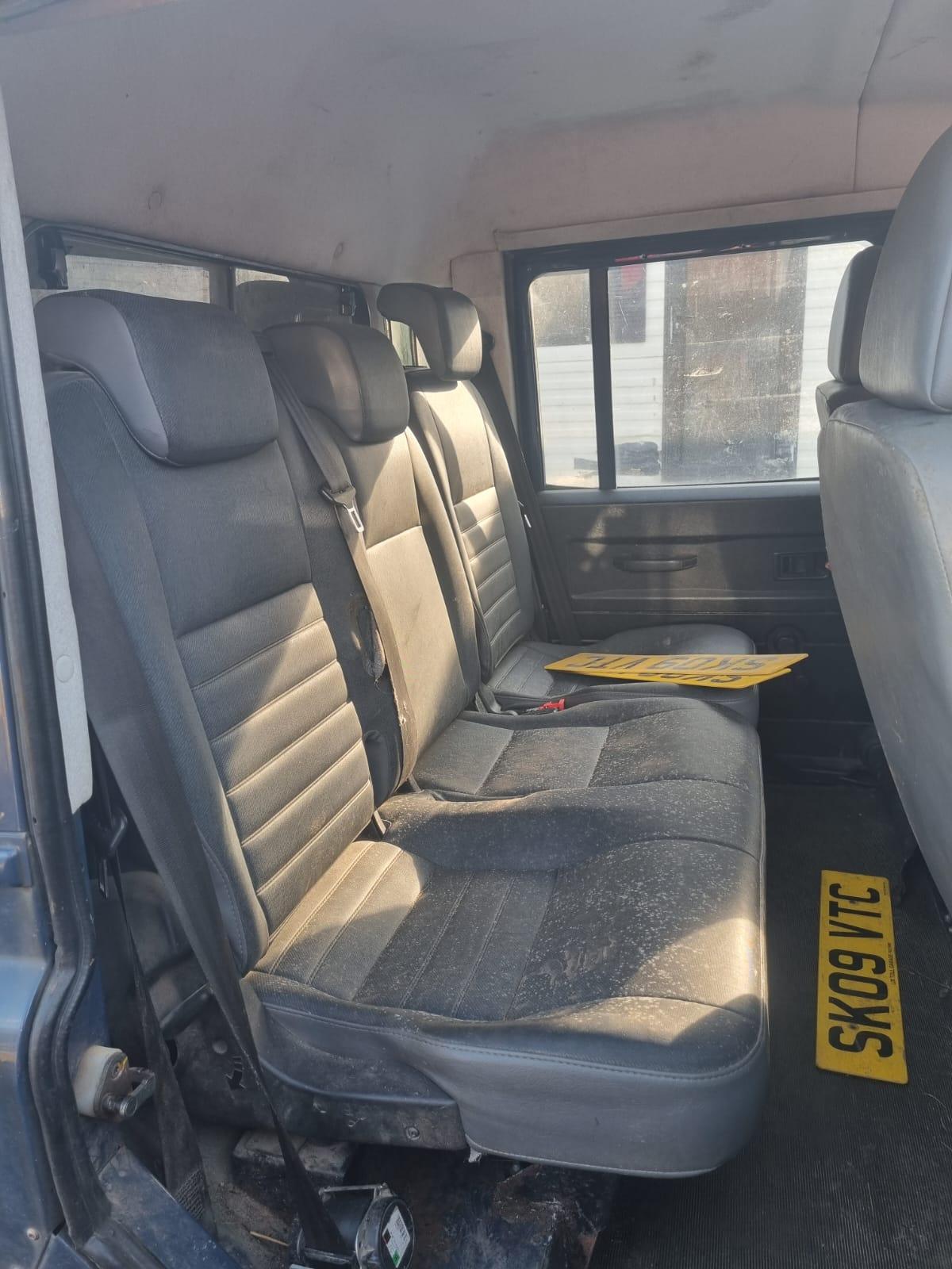 Land Rover Defender 110 2.4 TDCi County Pickup Double Cab 4dr Diesel Manual 4WD MWB Euro 4 (122 bhp)
