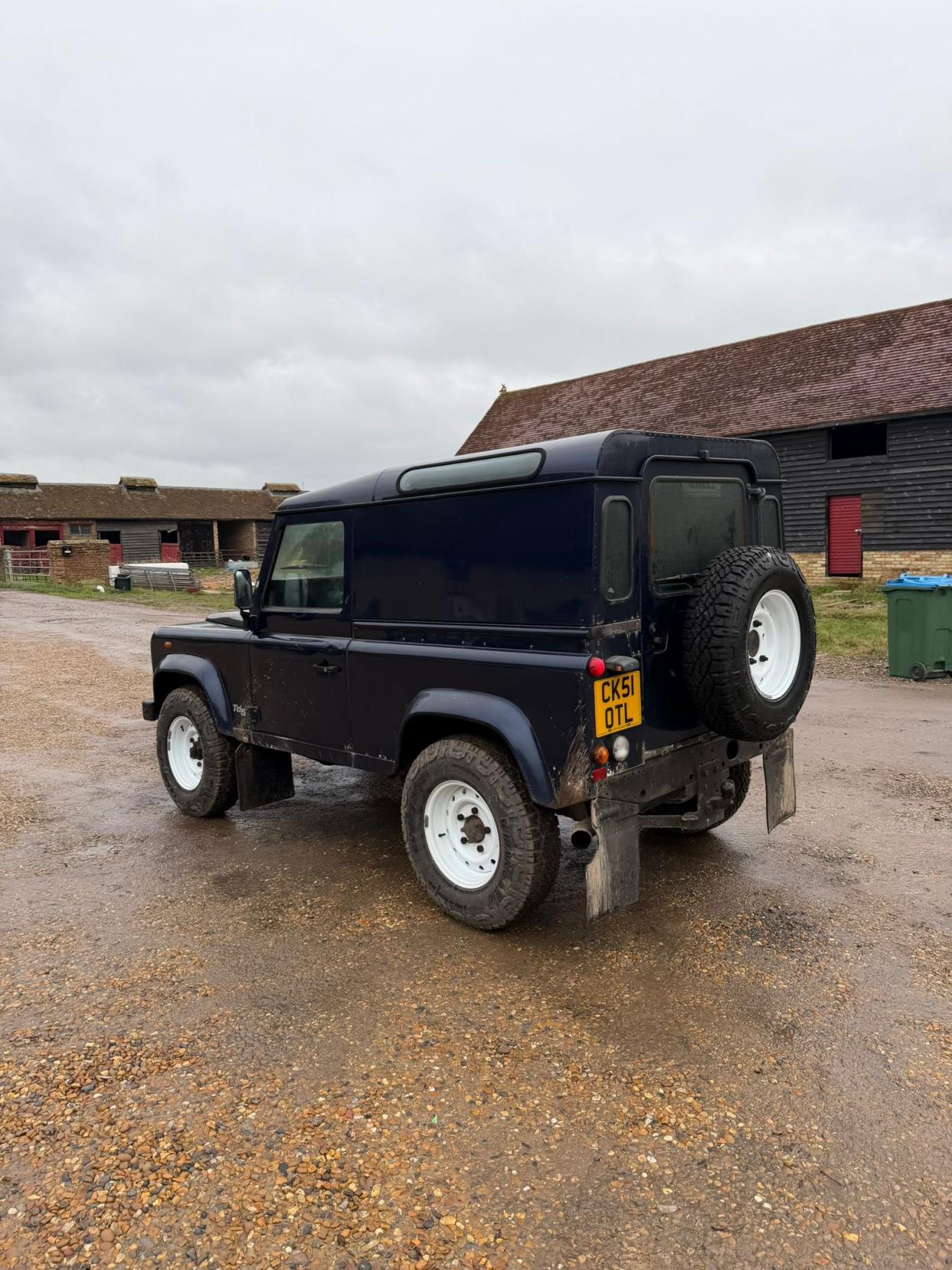 Land Rover Defender 90 2.5 TD5 County Hard Top SUV 3dr Diesel Manual SWB (282 g/km, 120 bhp)