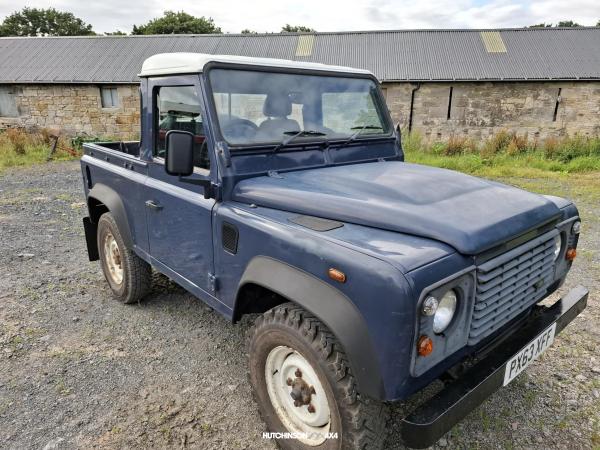 Land Rover Defender 90 2.2 TDCi Pickup 2dr Diesel Manual 4WD SWB Euro 5 (122 ps)