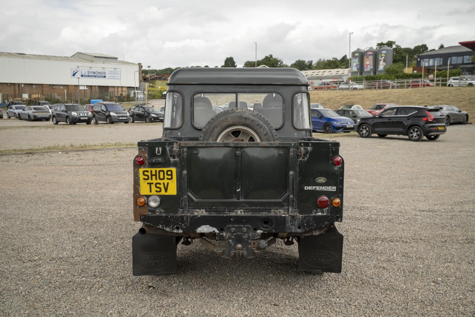 Land Rover Defender 110 2.4 County SUV LCV (2007 - 2016)