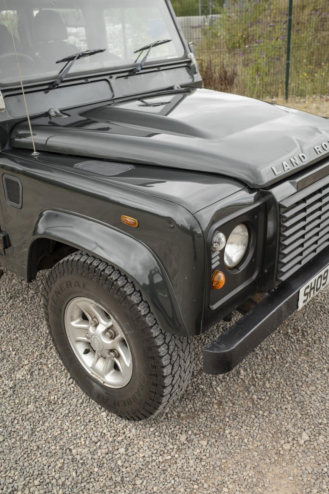 Land Rover Defender 110 2.4 County SUV LCV (2007 - 2016)