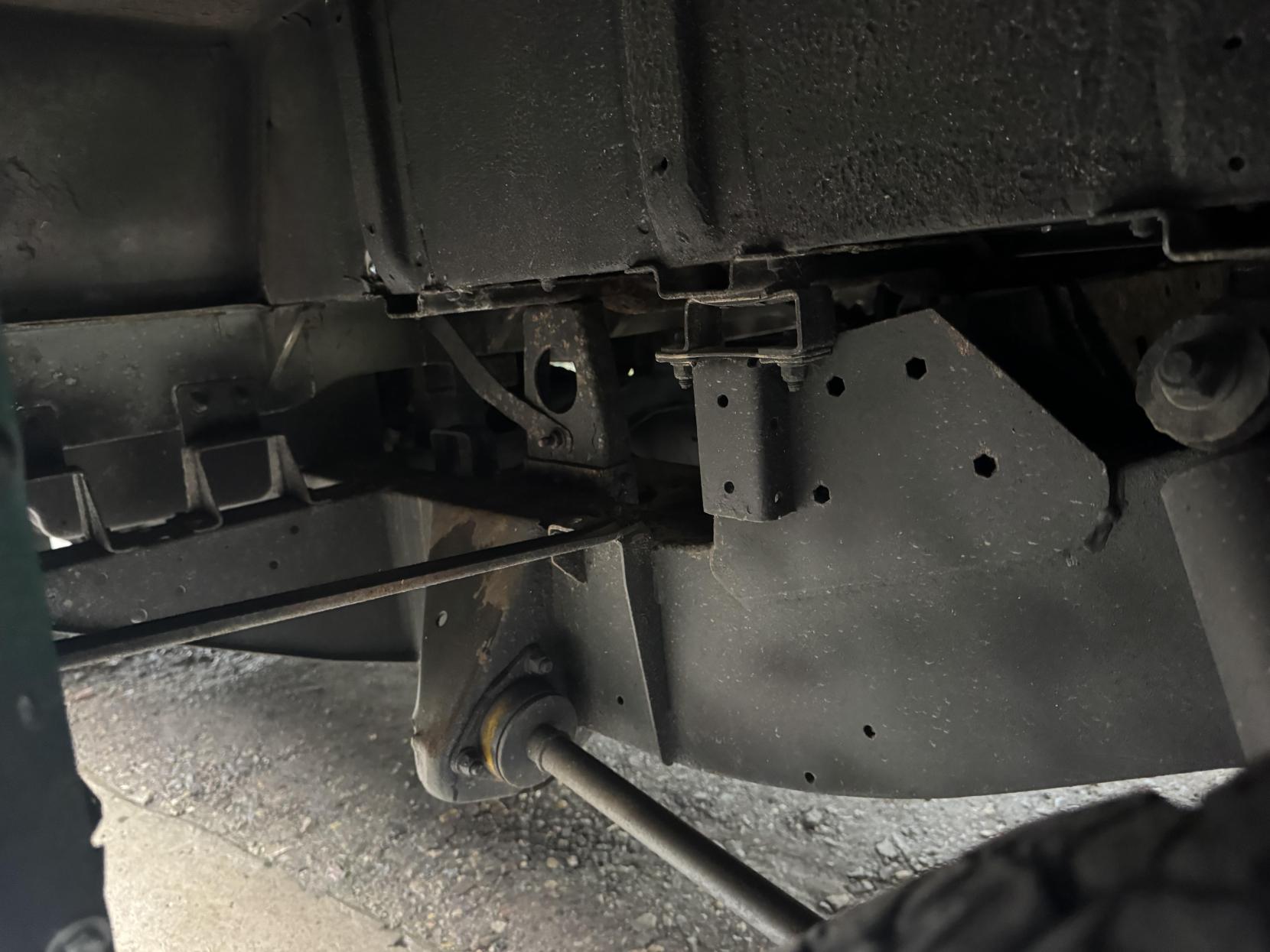 Land Rover Defender 110 2.4 TDCi County Pickup 2dr Diesel Manual 4WD MWB Euro 4 (122 bhp)