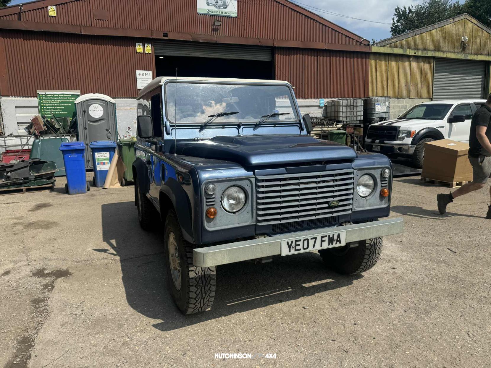 Land Rover Defender 90 2.4 Pickup (2006 - 2016)