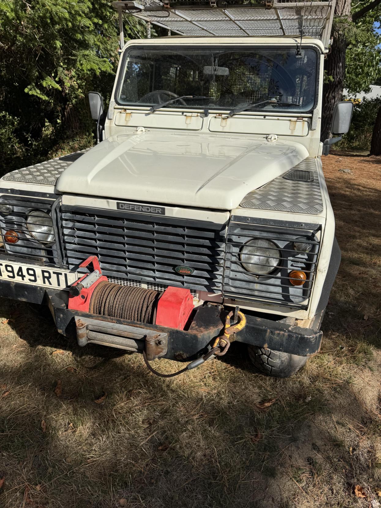 Land Rover Defender 110 2.5 TD5 SUV 5dr Diesel Manual (280 g/km, 127 bhp)