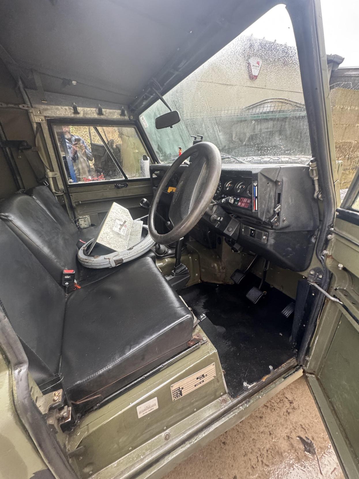 Land Rover Defender 110 2.5 Pickup (1990 - 2006)