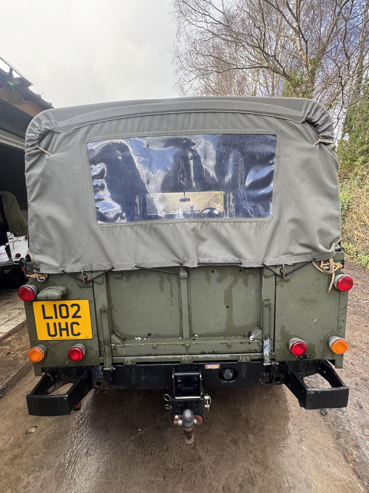 Land Rover Defender 110 2.5 Pickup (1990 - 2006)