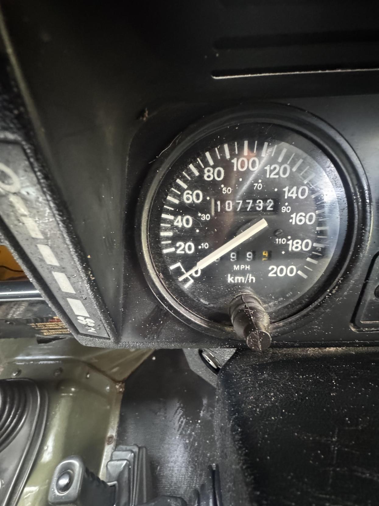 Land Rover Defender 110 2.5 Pickup (1990 - 2006)