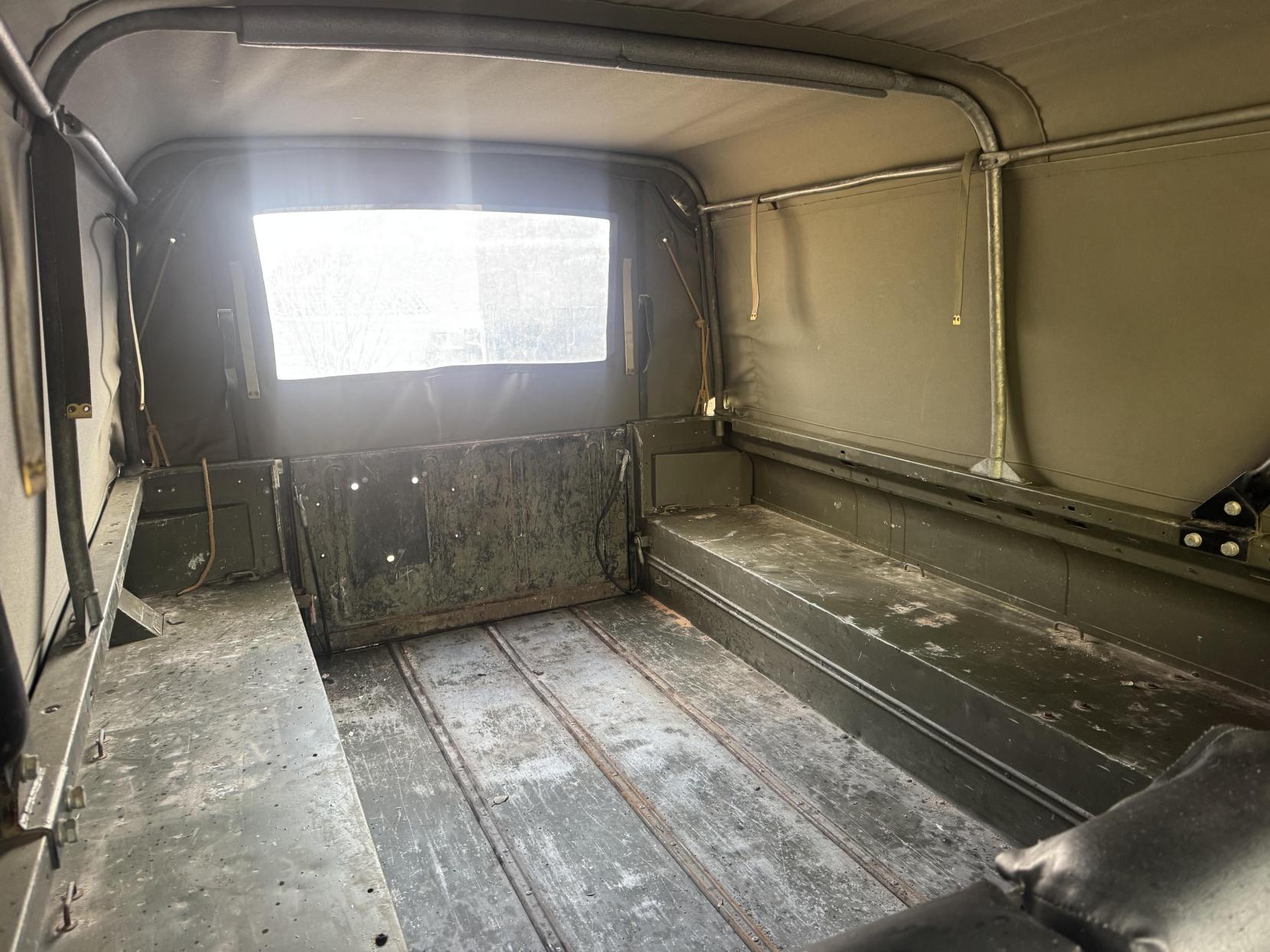 Land Rover Defender 110 2.5 Pickup (1990 - 2006)