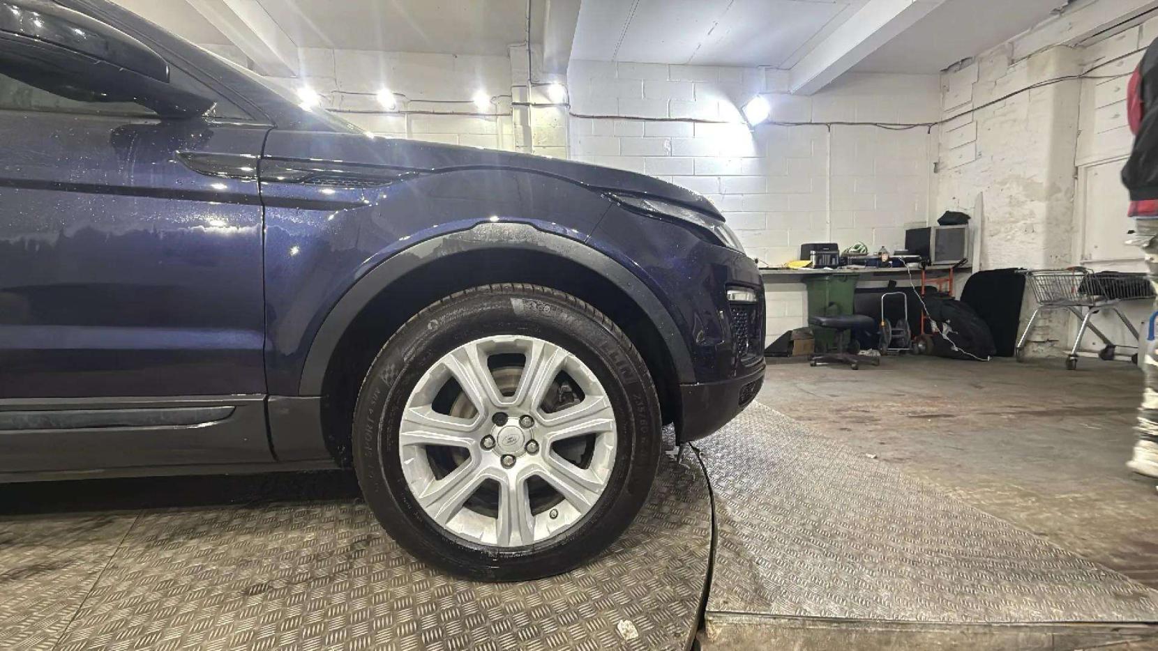 Land Rover Range Rover Evoque 2.0 TD4 SE Tech SUV 5dr Diesel Auto 4WD Euro 6 (s/s) (180 ps)