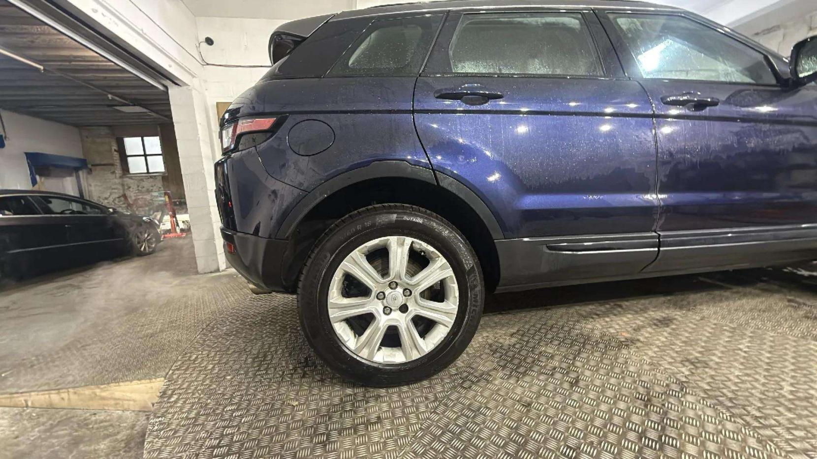 Land Rover Range Rover Evoque 2.0 TD4 SE Tech SUV 5dr Diesel Auto 4WD Euro 6 (s/s) (180 ps)