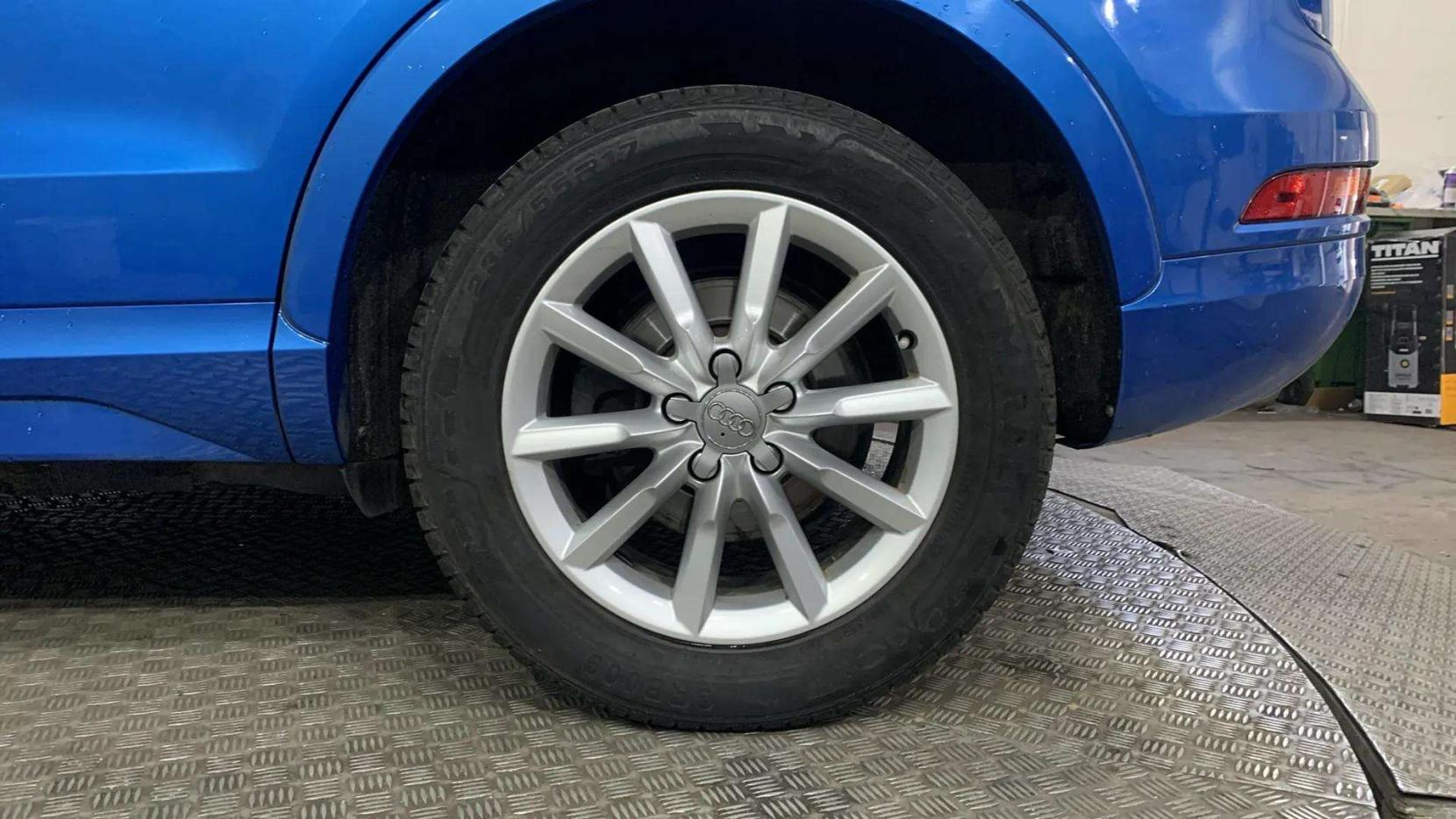 Audi Q3 2.0 TDI SE SUV 5dr Diesel Manual quattro Euro 6 (s/s) (150 ps)