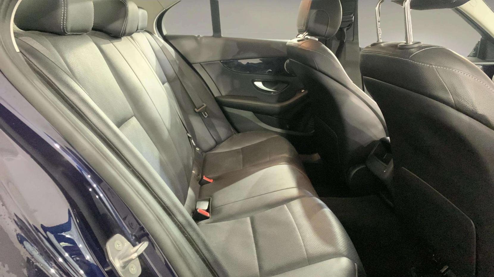 Mercedes-Benz C Class 2.1 C220d SE Saloon 4dr Diesel G-Tronic+ Euro 6 (s/s) (170 ps)