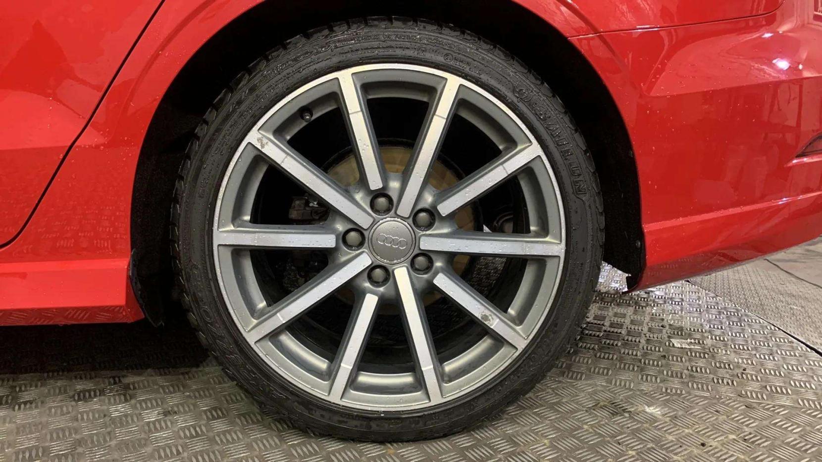 Audi A3 1.5 TFSI CoD Black Edition Saloon 4dr Petrol Manual Euro 6 (s/s) (150 ps)