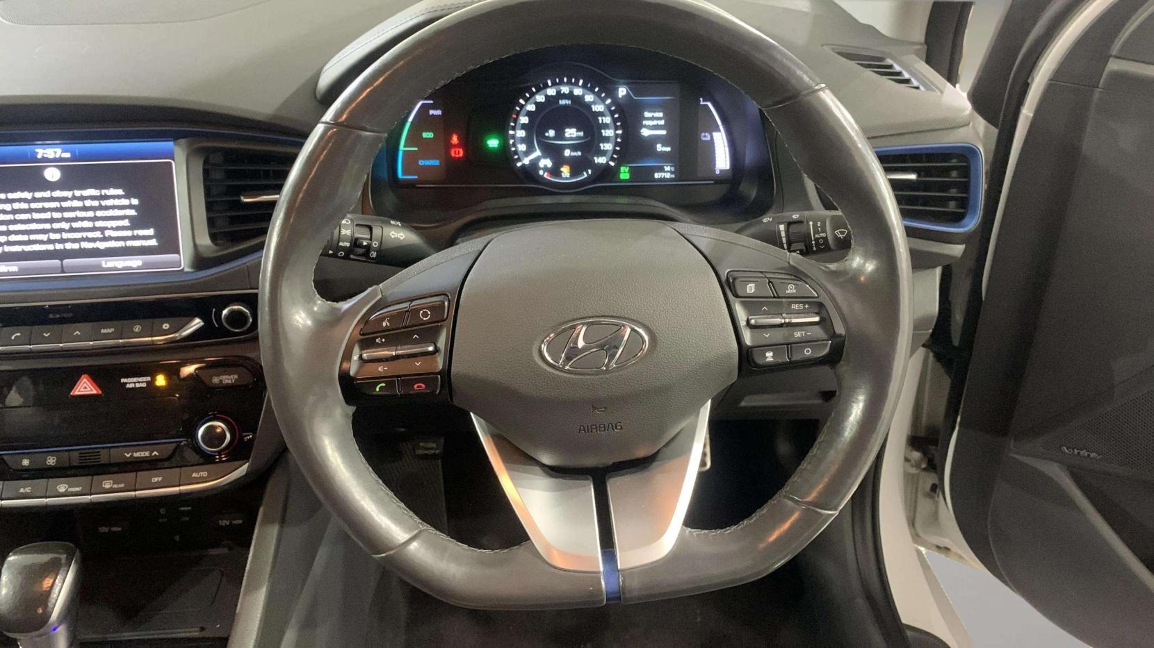 Hyundai IONIQ 1.6 h-GDi Premium SE Hatchback 5dr Petrol Hybrid DCT Euro 6 (s/s) (141 ps)
