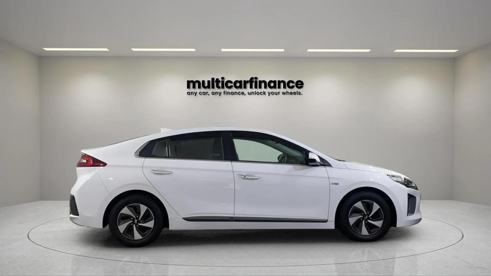 Hyundai IONIQ 1.6 h-GDi Premium SE Hatchback 5dr Petrol Hybrid DCT Euro 6 (s/s) (141 ps)