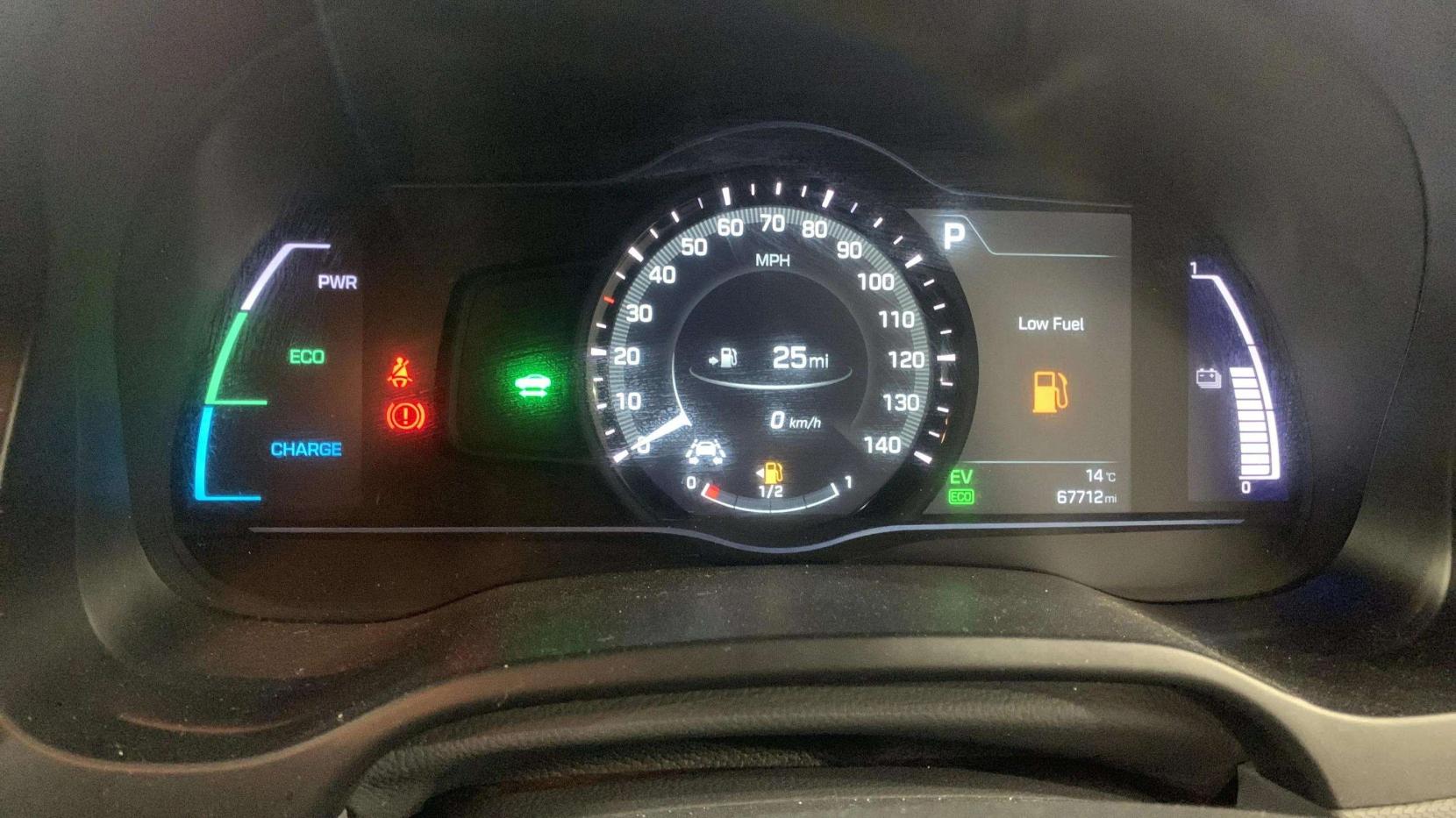 Hyundai IONIQ 1.6 h-GDi Premium SE Hatchback 5dr Petrol Hybrid DCT Euro 6 (s/s) (141 ps)