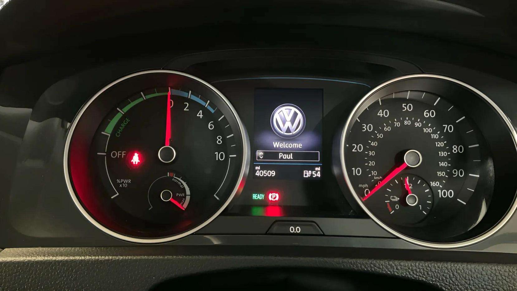 Volkswagen e-Golf 35.8kWh e-Golf Hatchback 5dr Electric Auto (136 ps)