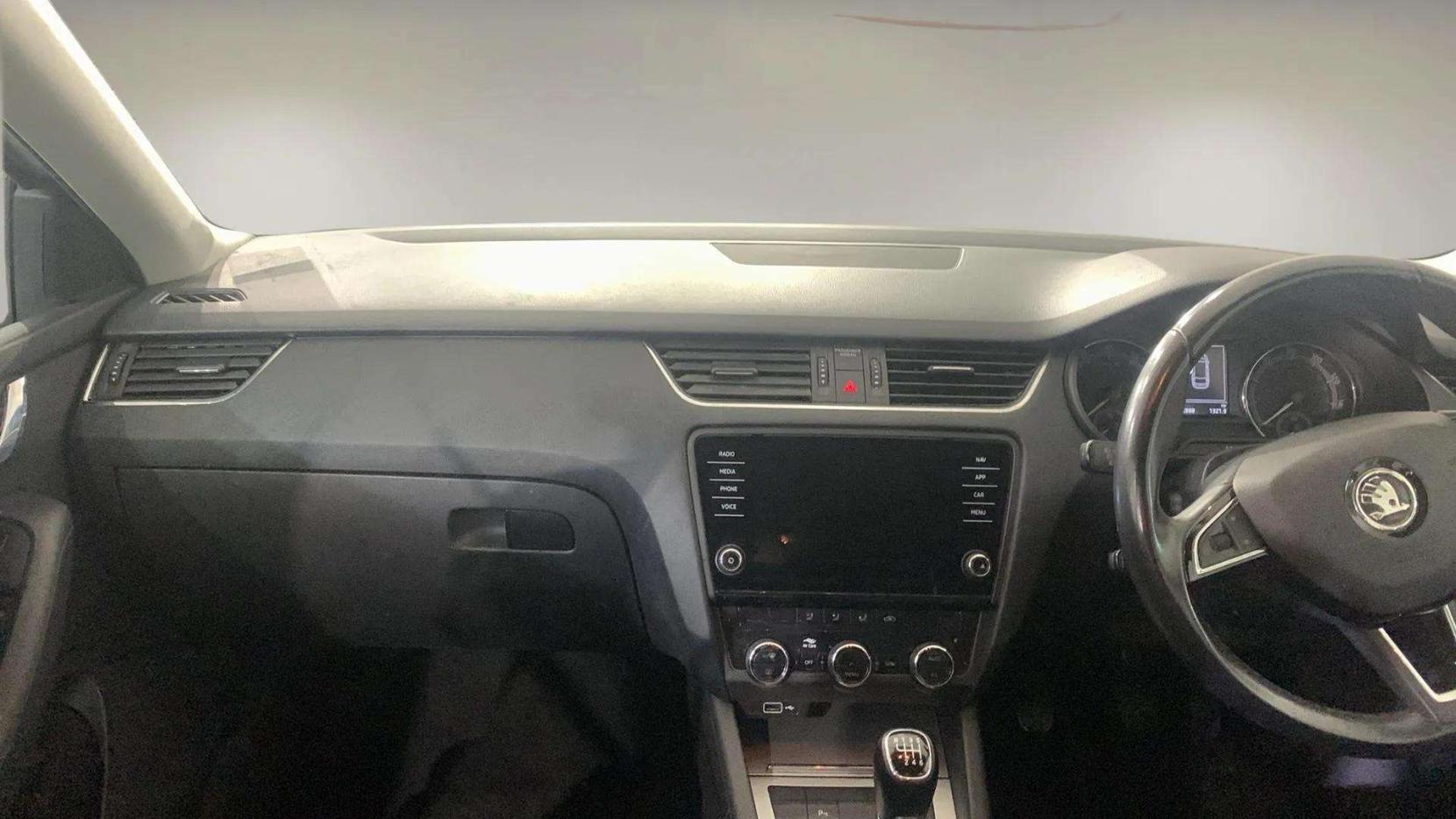 Skoda Octavia 1.5 TSI GPF ACT SE Technology Estate 5dr Petrol Manual Euro 6 (s/s) (150 ps)