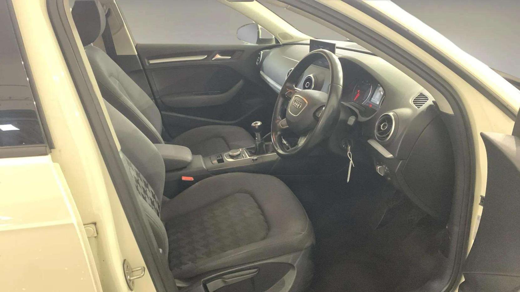 Audi A3 1.2 TFSI SE Sportback 5dr Petrol Manual Euro 6 (s/s) (110 ps)