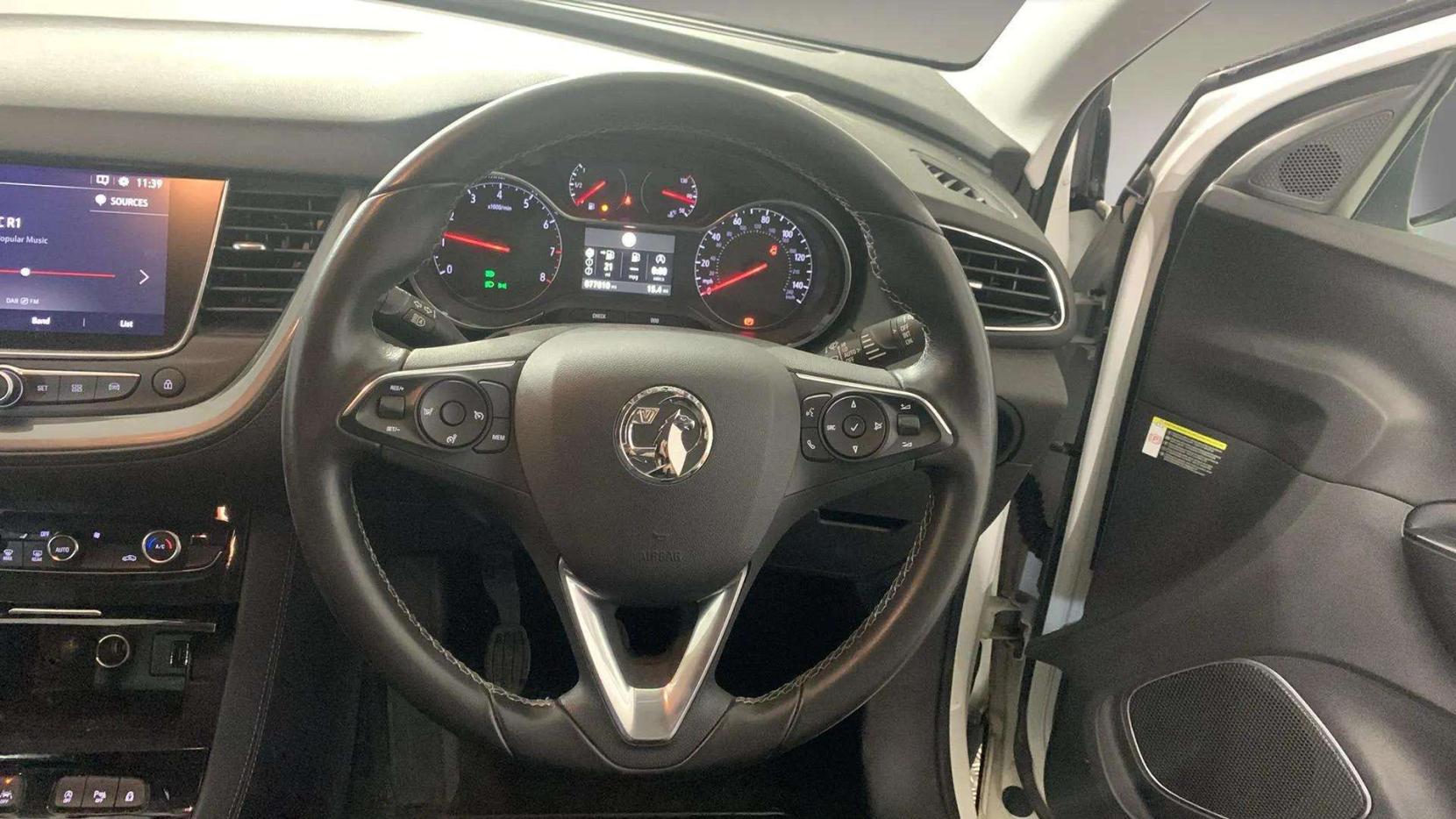 Vauxhall Grandland X 1.2 Turbo Sport Nav SUV 5dr Petrol Manual Euro 6 (s/s) (130 ps)