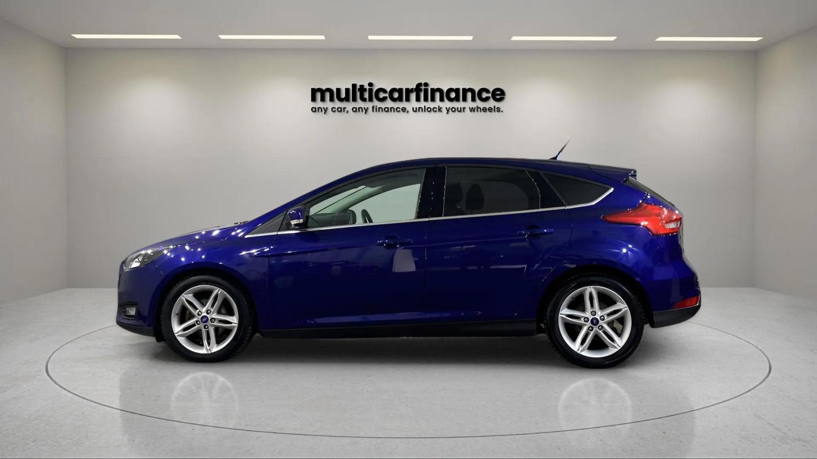 Ford Focus 1.6 Zetec Hatchback 5dr Petrol Powershift Euro 6 (125 ps)