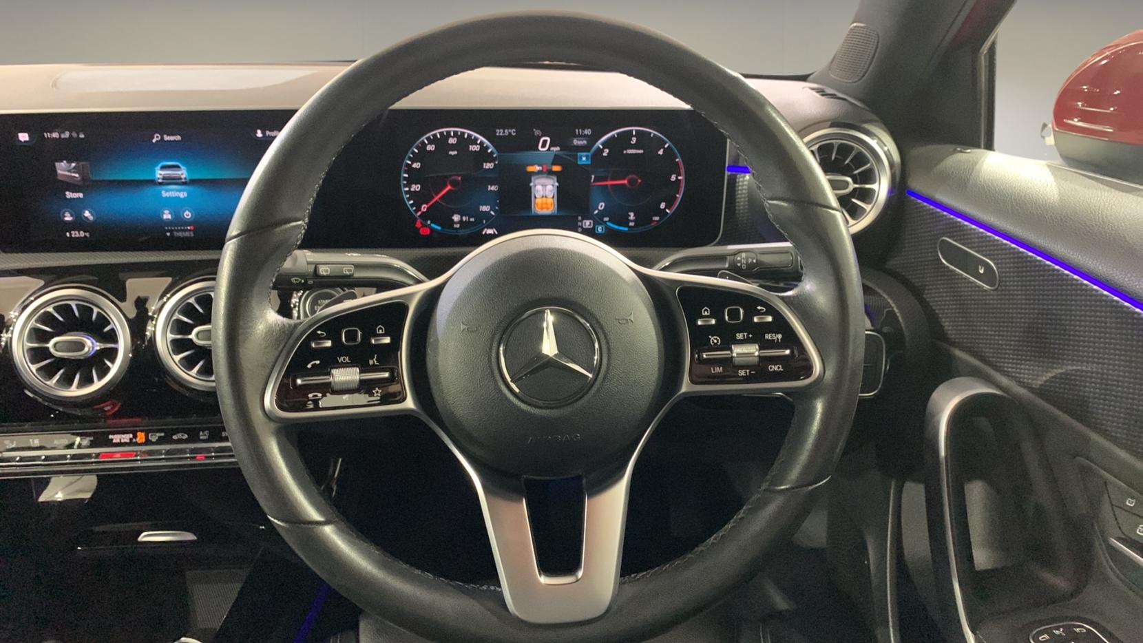 Mercedes-Benz A Class 1.5 A180d Sport (Premium) Hatchback 5dr Diesel 7G-DCT Euro 6 (s/s) (116 ps)