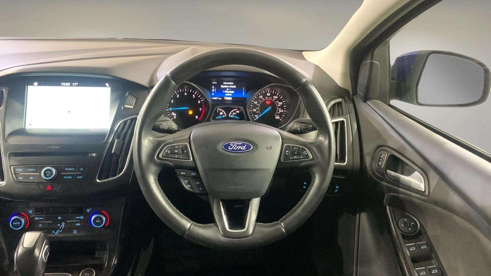 Ford Focus 1.0T EcoBoost Titanium Hatchback 5dr Petrol Auto Euro 6 (s/s) (125 ps)