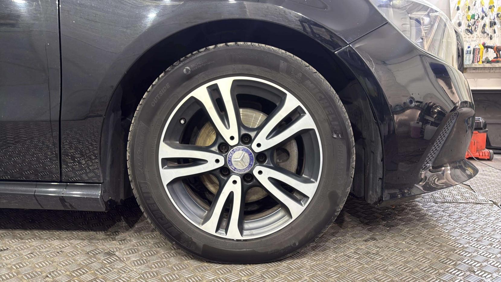 Mercedes-Benz A Class 1.5 A180d SE (Executive) Hatchback 5dr Diesel Manual Euro 6 (s/s) (109 ps)