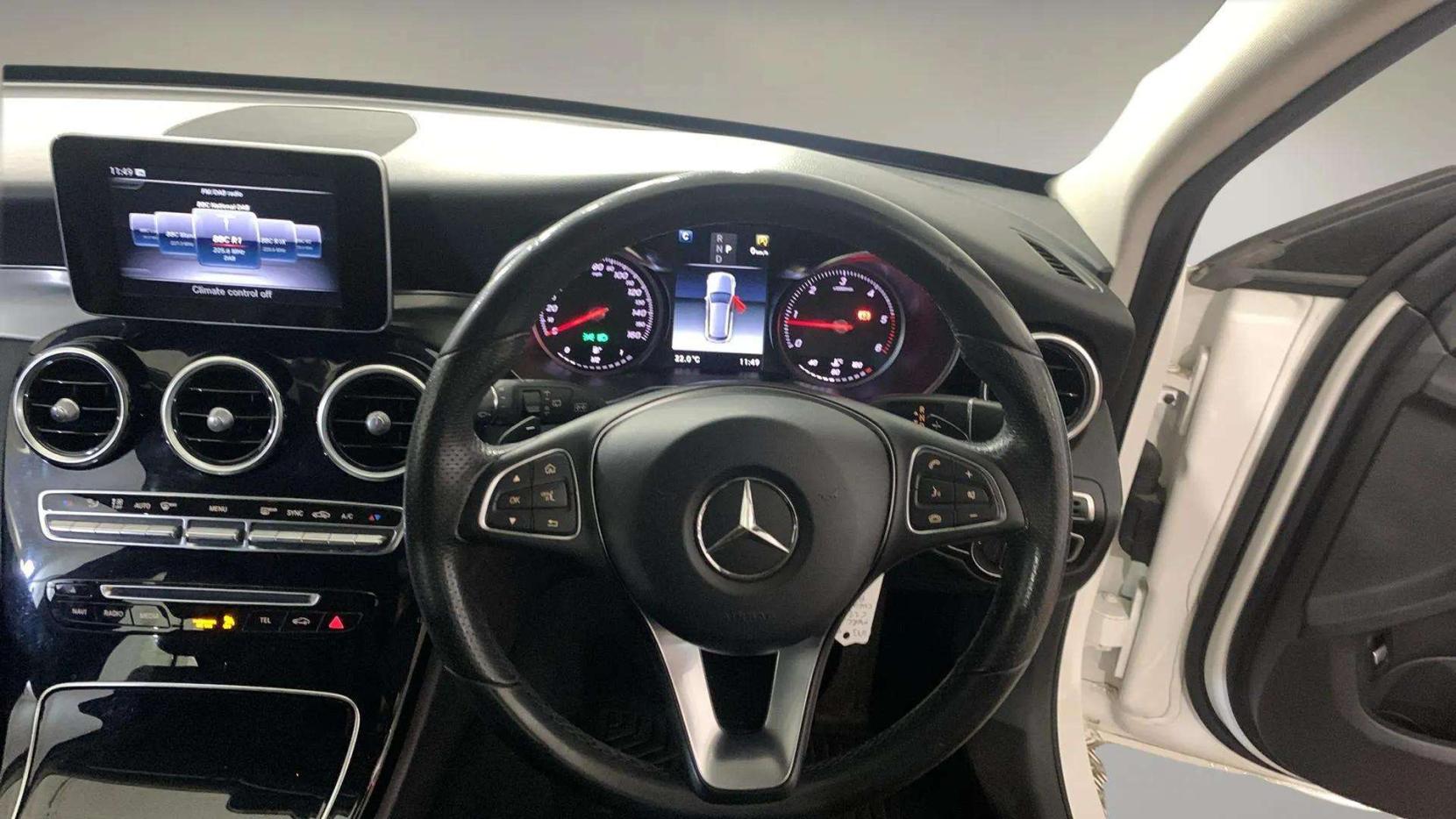 Mercedes-Benz C Class 2.1 C220d Sport Estate 5dr Diesel G-Tronic+ Euro 6 (s/s) (170 ps)