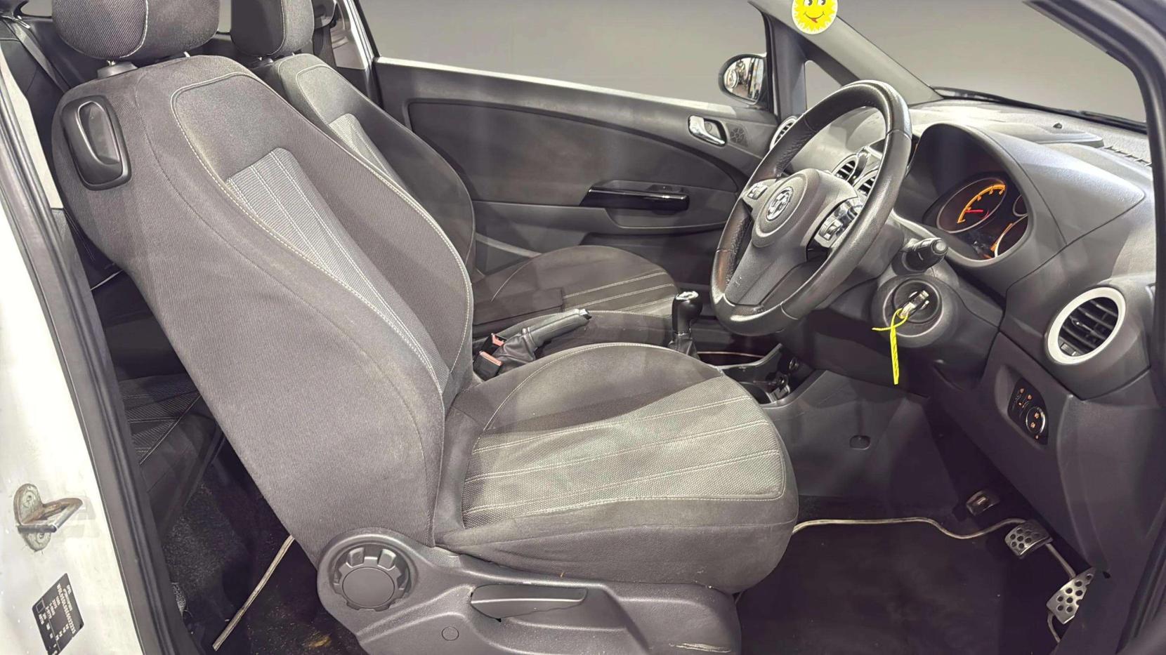 Vauxhall Corsa 1.2 16V Limited Edition Hatchback 3dr Petrol Manual Euro 5 (85 ps)